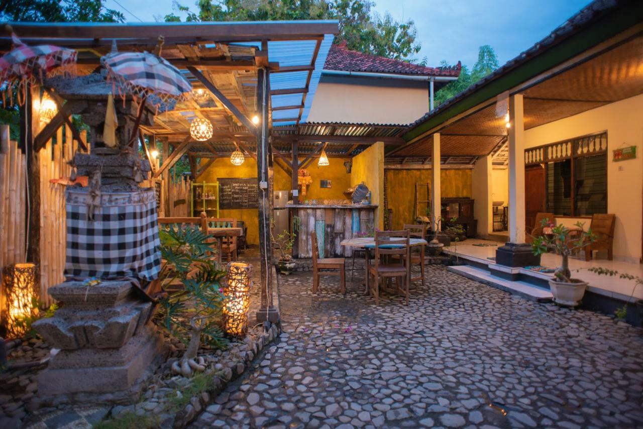 The Village Bed And Breakfast Lovina Dış mekan fotoğraf